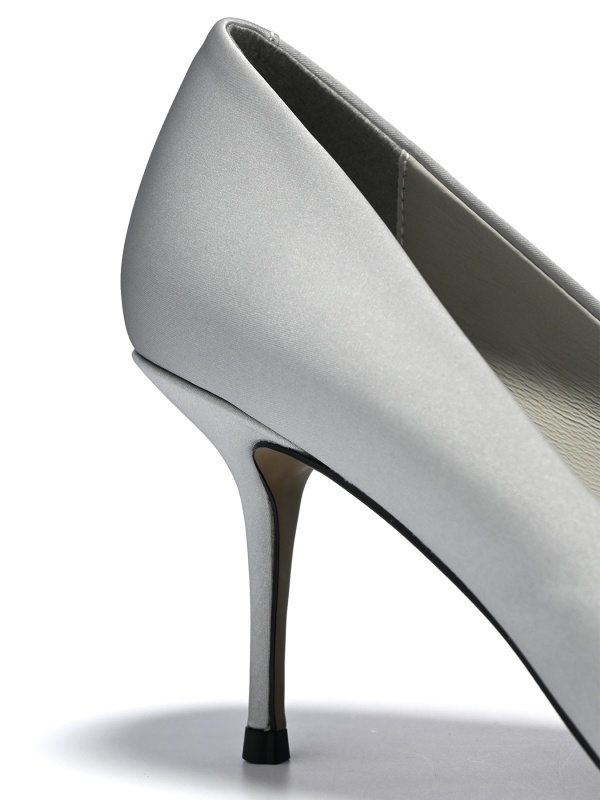 ДАМСКИ ОФИЦИАЛНИ ОБУВКИ ОТ ЕСТЕСТВЕНА КОЖА С 3D ПРИНТ В СРЕБРИСТО С КРИСТАЛНА ДЕКОРАЦИЯ