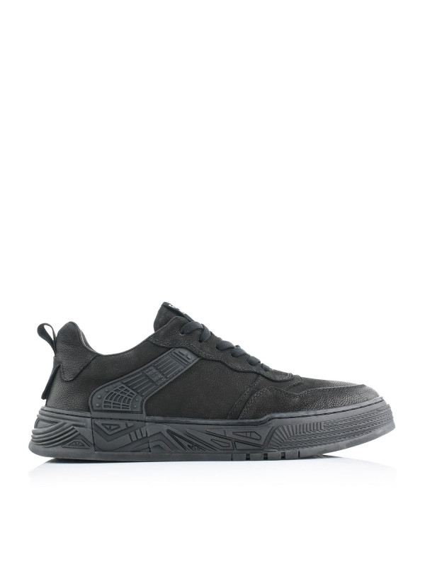 Men's sports shoes