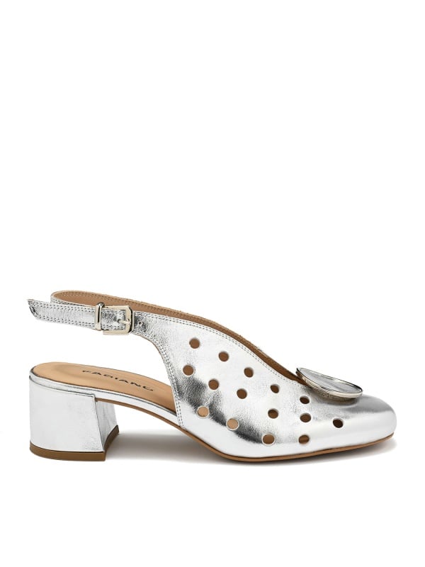 WOMEN'S SANDALS MADE OF GENUINE LEATHER WITH PERFORATED DESIGN AND SILVER DECORATION