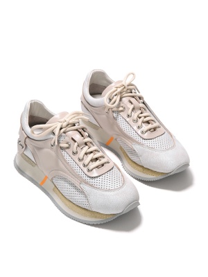 WOMEN'S PERFORATED SHOES MADE OF GENUINE LEATHER IN BEIGE COLOR