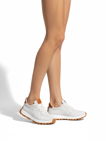 WOMEN'S SNEAKERS MADE OF GENUINE LEATHER AND LACE IN WHITE AND BROWN