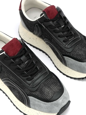 WOMEN'S SPORTS SHOES MADE OF NATURAL SUEDE AND TEXTILE IN BLACK AND GREY