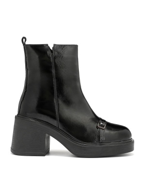 WOMEN'S BOOTS MADE OF GENUINE LEATHER WITH LACQUERED COATING AND ELEGANT BUCKLE