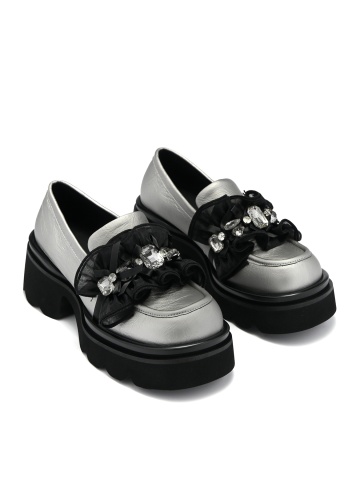 WOMEN'S GENUINE LEATHER LOAFERS IN SILVER COLOR ON A PLATFORM WITH CRYSTAL DECORATION