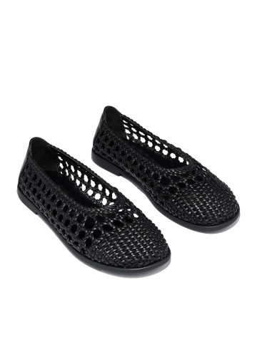 WOMEN'S KNITTED SHOES MADE OF GENUINE LEATHER IN BLACK COLOR