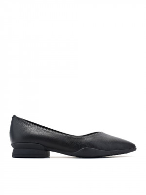 WOMEN'S LOW HEEL SHOES IN GENUINE LEATHER