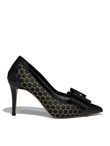 LADIES' ELEGANT SHOES MADE OF GENUINE LEATHER WITH LACQUERED COATING AND MESH IN BLACK AND GOLD WITH RIBBON AND HIGH THIN HEEL