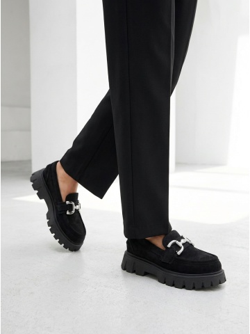 WOMEN'S LOAFERS MADE OF NATURAL VELVET IN BLACK WITH METAL BUCKLE
