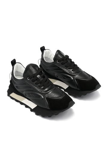 WOMEN'S SHOES MADE OF GENUINE LEATHER AND SUEDE WITH EMBOSSED ELEMENTS