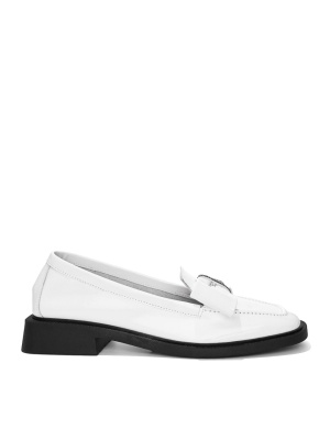 WOMEN'S SHOES MADE OF GENUINE LEATHER WITH LACQUERED COATING DECORATED WITH STONES