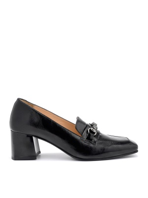 WOMEN'S SHOES MADE OF GENUINE LEATHER WITH LACQUERED COATING IN BLACK WITH METAL BUCKLE