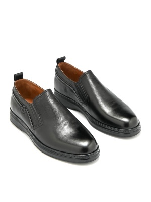 MEN'S ELEGANT SHOES MADE OF GENUINE LEATHER IN BLACK COLOR