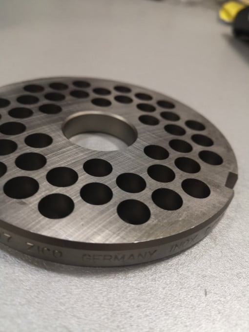 Rešetka Inox za profesionalne mašine za mlevenje mesa E130/7.8 mm