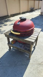 Iznajmljivanje roštilja - keramički roštilj Kamado Bono Limited 64cm Red