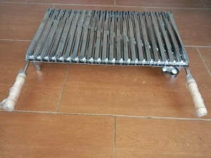 Roštilj ploča sa nogama i ručkama 63x40 cm INOX