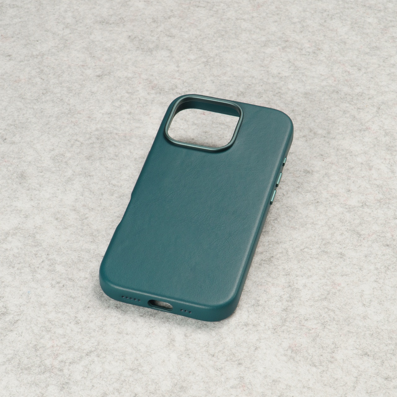 Husa leatherUP Class MagSafe pentru iPhone 17 Pro Max