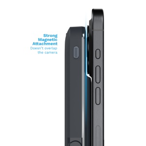 Acumulatorul Vetter MagBank MAX prins magnetic pe spatele unui iPhone, fara sa acopere camera