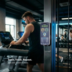 Telefon prins cu Vetter MagSTAY 3 in 1 pe un aparat metalic, la sala