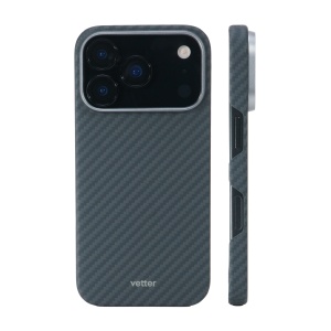 Husa Vetter Kevlar neagra pe iPhone 18 Pro, vedere din spate si profil lateral