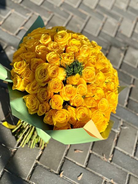 Buchet 111 trandafiri - Img 3