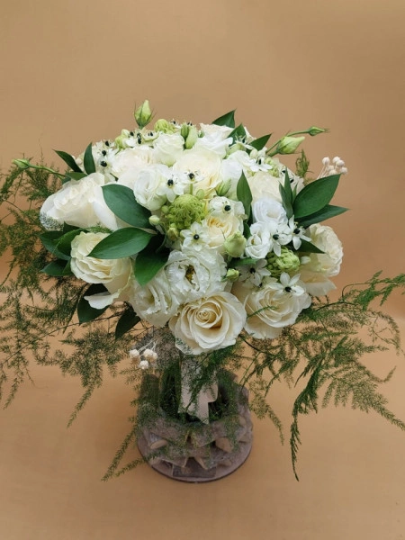 Buchet de mireasa elegant alb-verde - Img 2