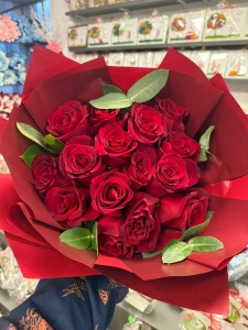 Buchet 15 trandafiri rosii