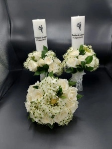 Set lumanari si buchet cu trandafiri si ornithogalum