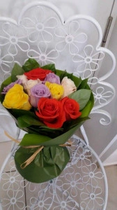 Buchet 11 trandafiri colorati
