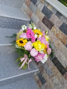 Buchet de flori cu Floarea-Soarelui