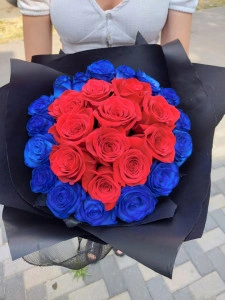 Buchet rosu - albastru