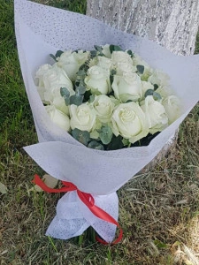 Buchet 21 trandafiri albi