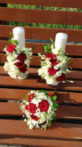 Set buchet și lumânări cu trandafiri roșii