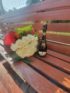 Buchet 15 trandafiri albi