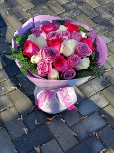 Buchet 27 trandafiri colorati