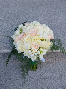 Buchet de mireasa pastel ivoire