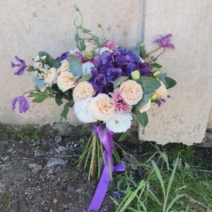 Aranjament cu Hortensie si minirosa