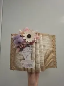 Carte decorativă cu flori si mesaj personalizat