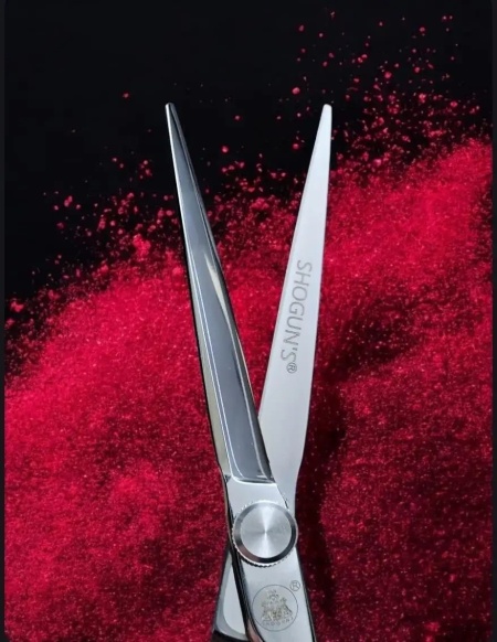 Foarfeca de tuns Mikashi Shogun’s Paris Super Cobalt 5.5 inch – Precizie și Eleganță la Superlativ