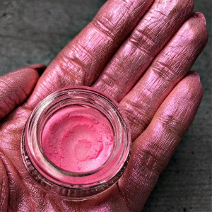 Pigment PK110 Pastel pentru machiajul de mireasa (roz pal-auriu deschis) Duochrome KAJOL Beauty, 1g - Img 2