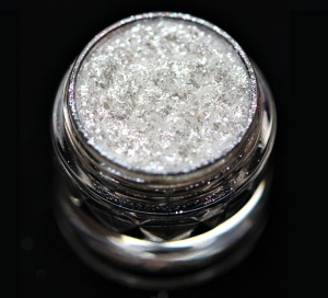 Pigment PK11(alb pur) Sparkle/Microglitter pentru machiaj KAJOL Beauty, 1g - Img 2