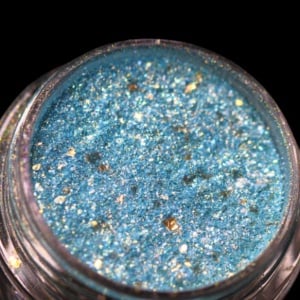 Pigment PK162 (albastru deschis cu irizații aurii și microparticule bronze-aurii) KAJOL Beauty®, 1g - Img 1