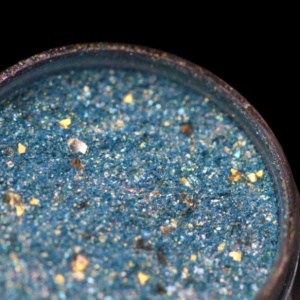 Pigment PK162 (albastru deschis cu irizații aurii și microparticule bronze-aurii) KAJOL Beauty®, 1g - Img 2