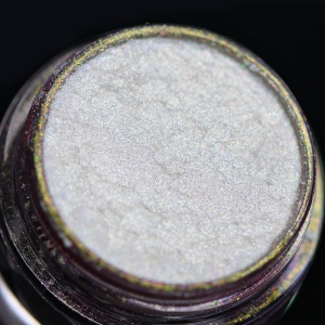 Pigment PK10(alb translucid cu irizatii aurii) Duochrome pentru machiaj KAJOL Beauty, 1g - Img 1