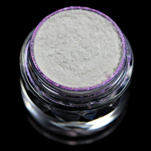 Pigment PK19 (alb translucid cu irizatii mov) Duochrome pentru machiaj KAJOL Beauty, 1g - Img 2