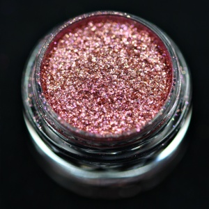 Pigment PK20(rose roscat cu irizații violet) Sparkle/Microglitter pentru machiaj KAJOL Beauty, 1g - Img 3