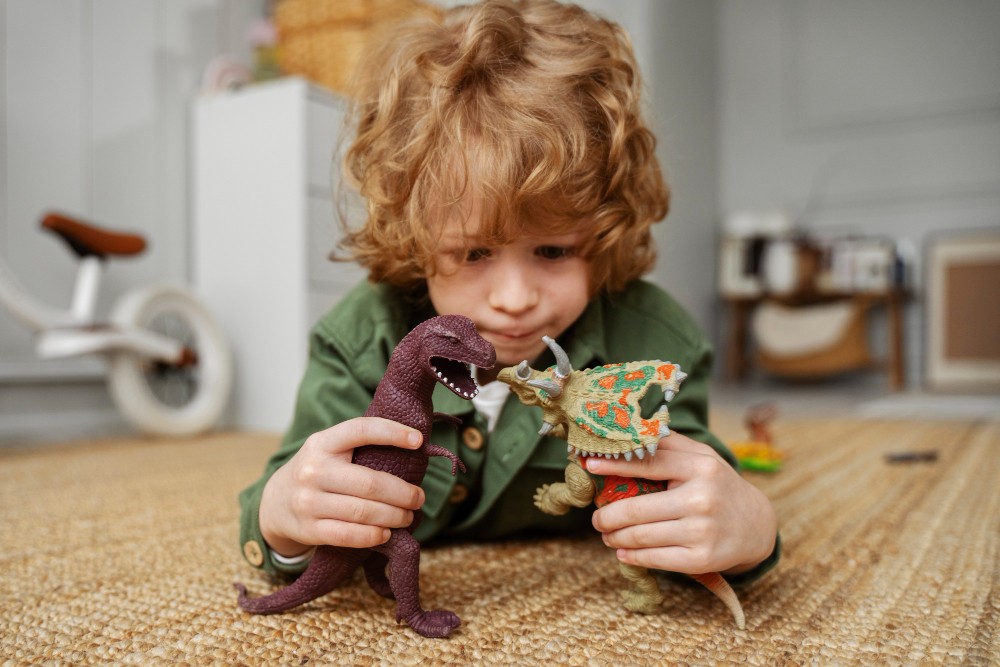 De ce sunt băieții fascinați de dinozauri? - Top 5 activități și jocuri pentru a stimula curiozitatea copiilor