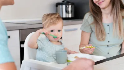 Diversificare bebelusi: perioada de explorare a alimentației pas cu pas