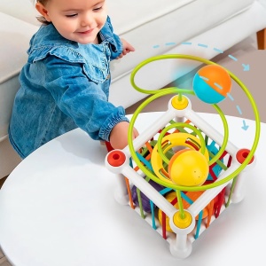 Cub senzorial bebelusi cu benzi elastice, circuit si forme de sortat - Sensory