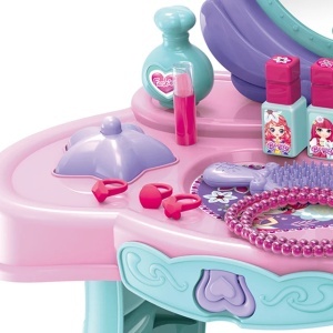 Masuta de toaleta cu lumini, sunete si accesorii pentru fetite