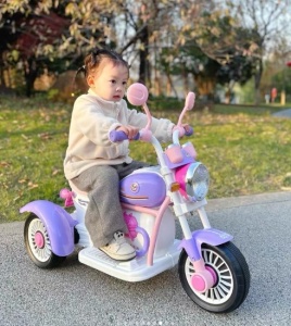Motocicleta electrica pentru copii cu 3 roti, lumini LED, muzica, Bluetooth si USB, 6V, roz - Img 3